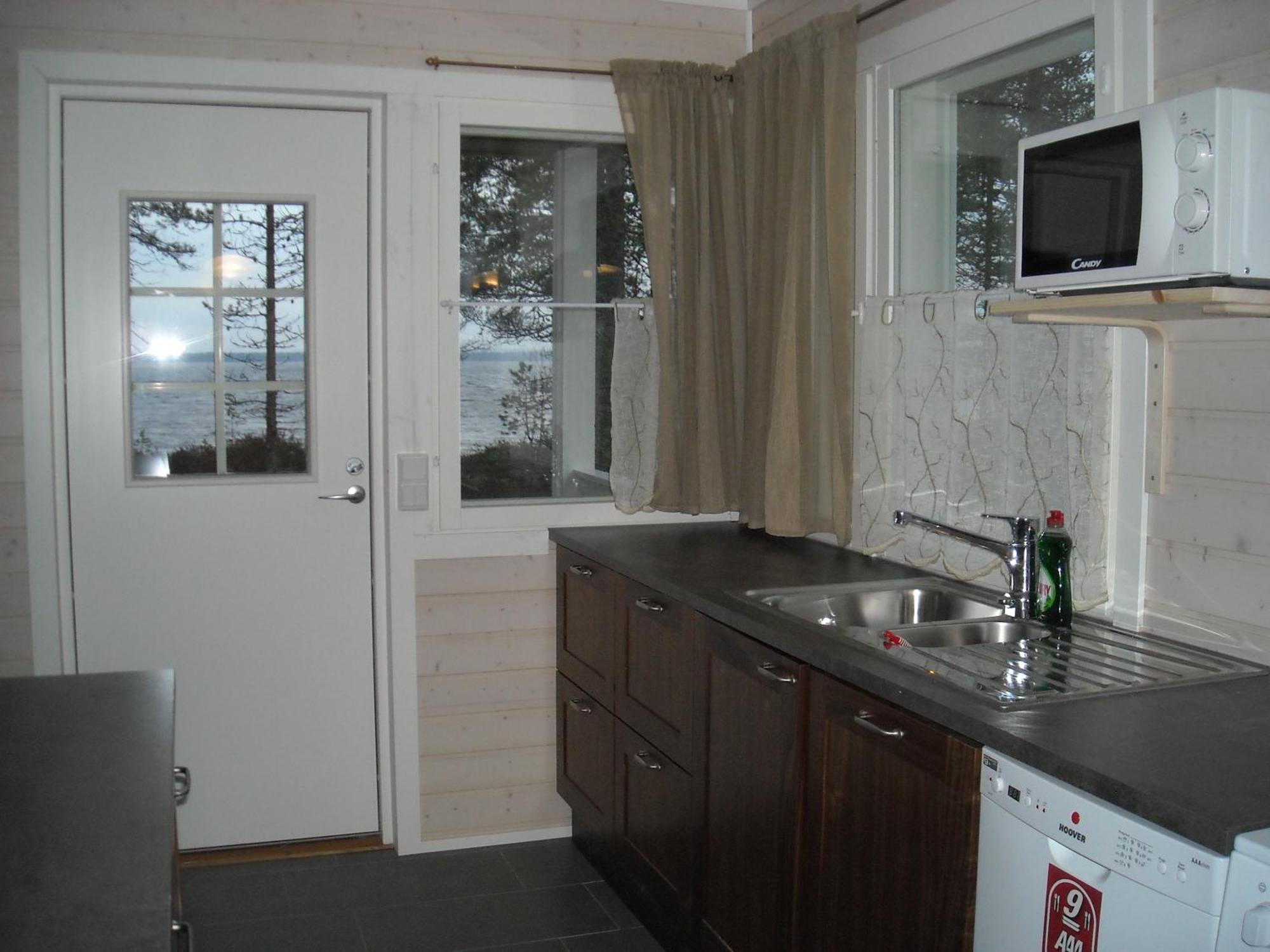 Aneen Loma Vacation And Cottages ปอซิโอ ภายนอก รูปภาพ