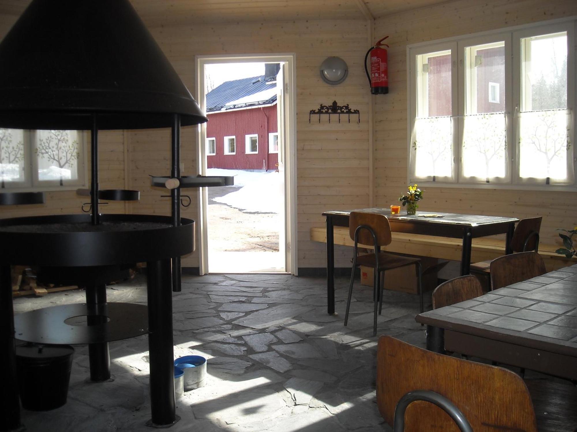 Aneen Loma Vacation And Cottages ปอซิโอ ภายนอก รูปภาพ