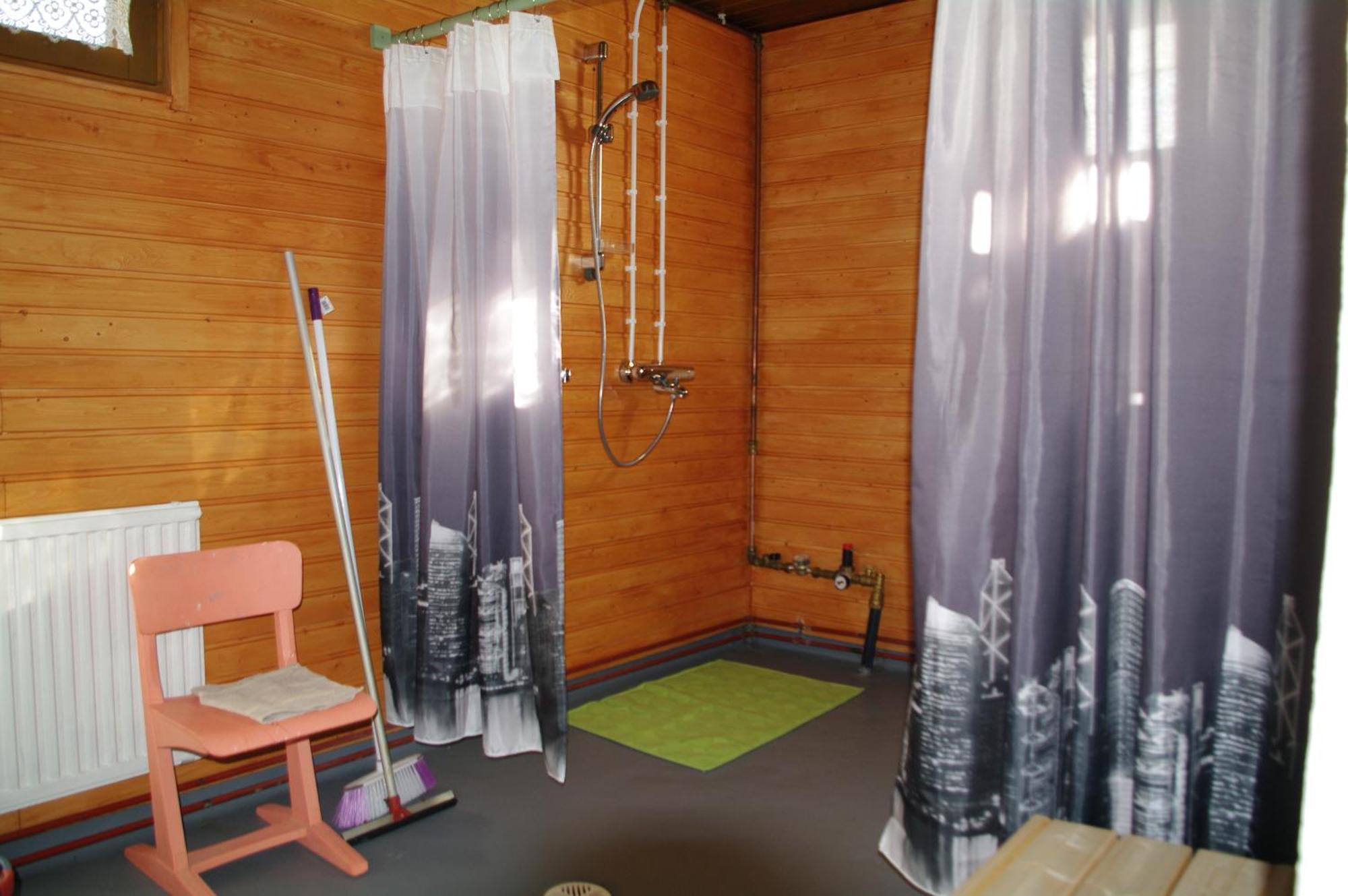 Aneen Loma Vacation And Cottages ปอซิโอ ห้อง รูปภาพ